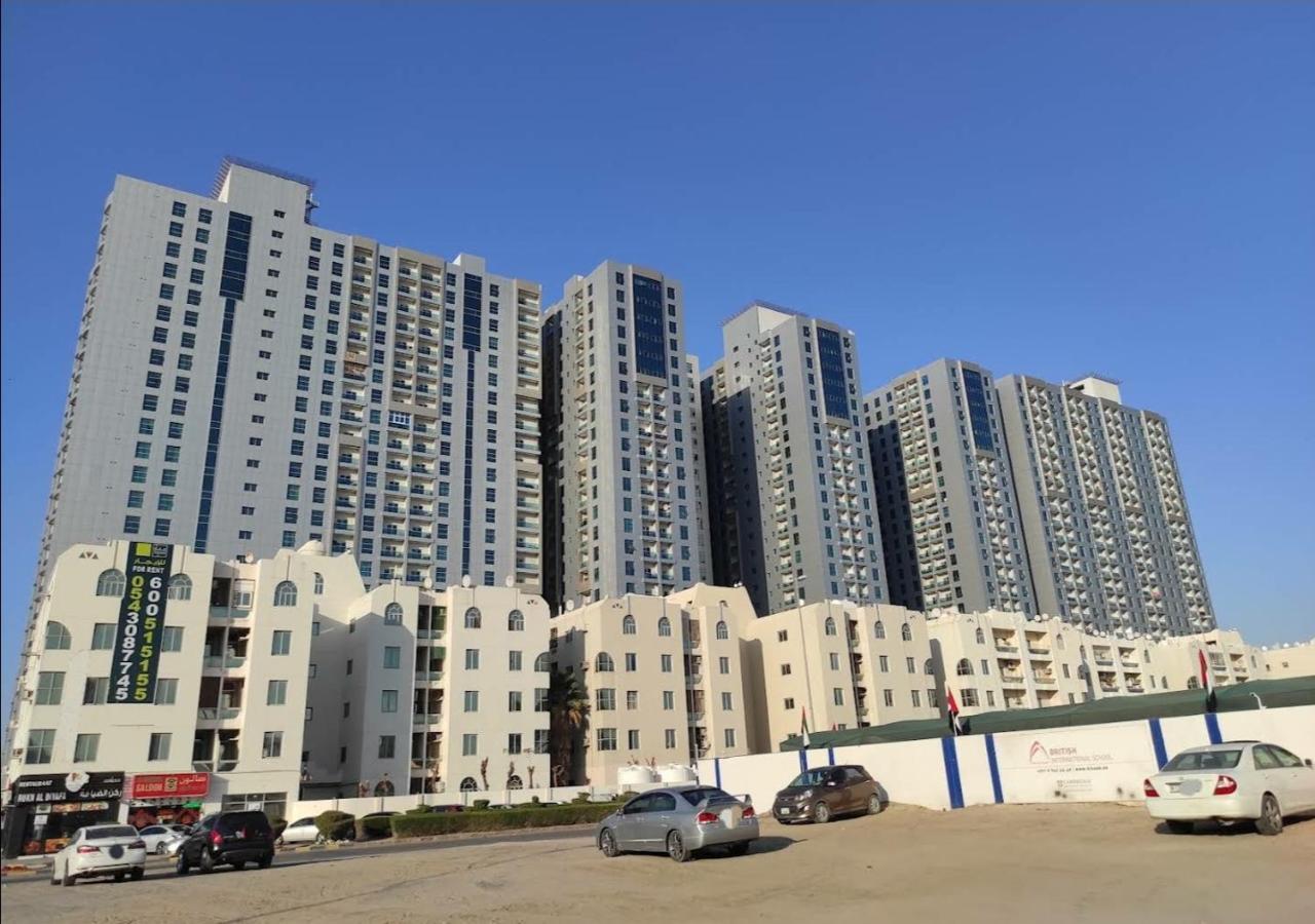 Lovely 1-Bedroom Apartment With Free Parking On Premises Ajman Exterior photo